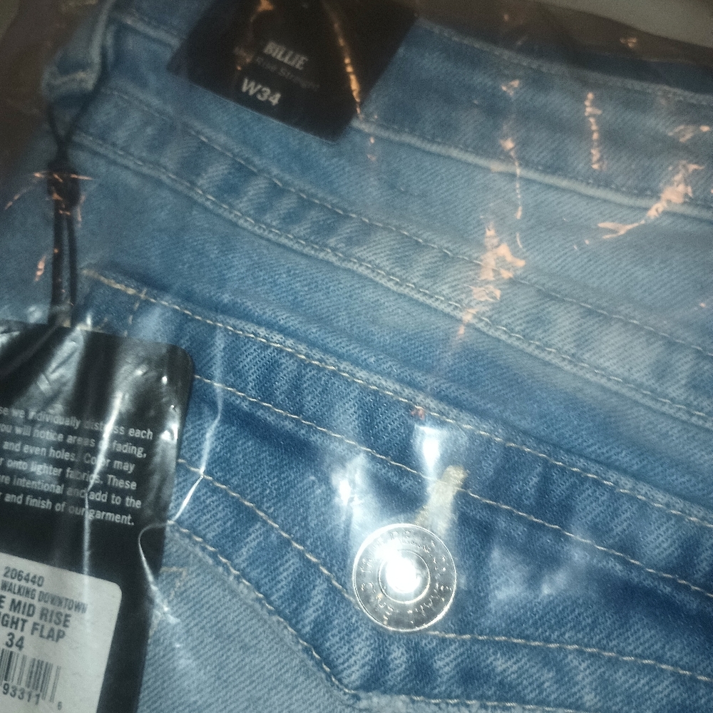 Jeans - Picture 3 of 3